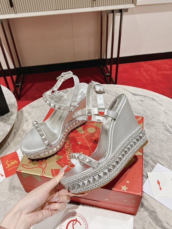 Dragons Bags - High-Quality Designer Products for You - AFFORDABLE LUXURY HEELS - 8323