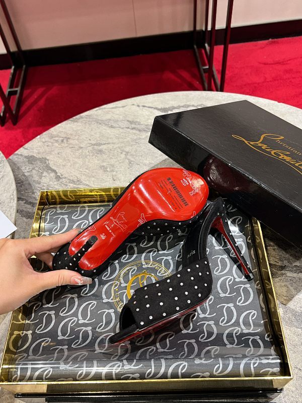 Mila's Edit - High-Quality Designer Products for You - AFFORDABLE LUXURY HEELS - 8171