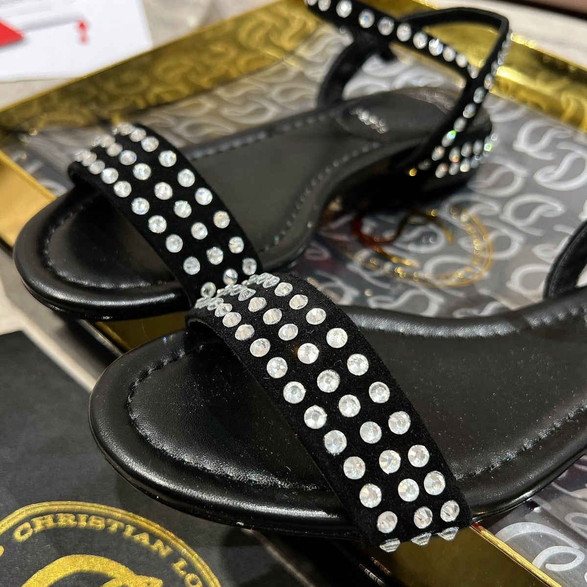 Mila's Edit - High-Quality Designer Products for You - AFFORDABLE LUXURY HEELS - 8131