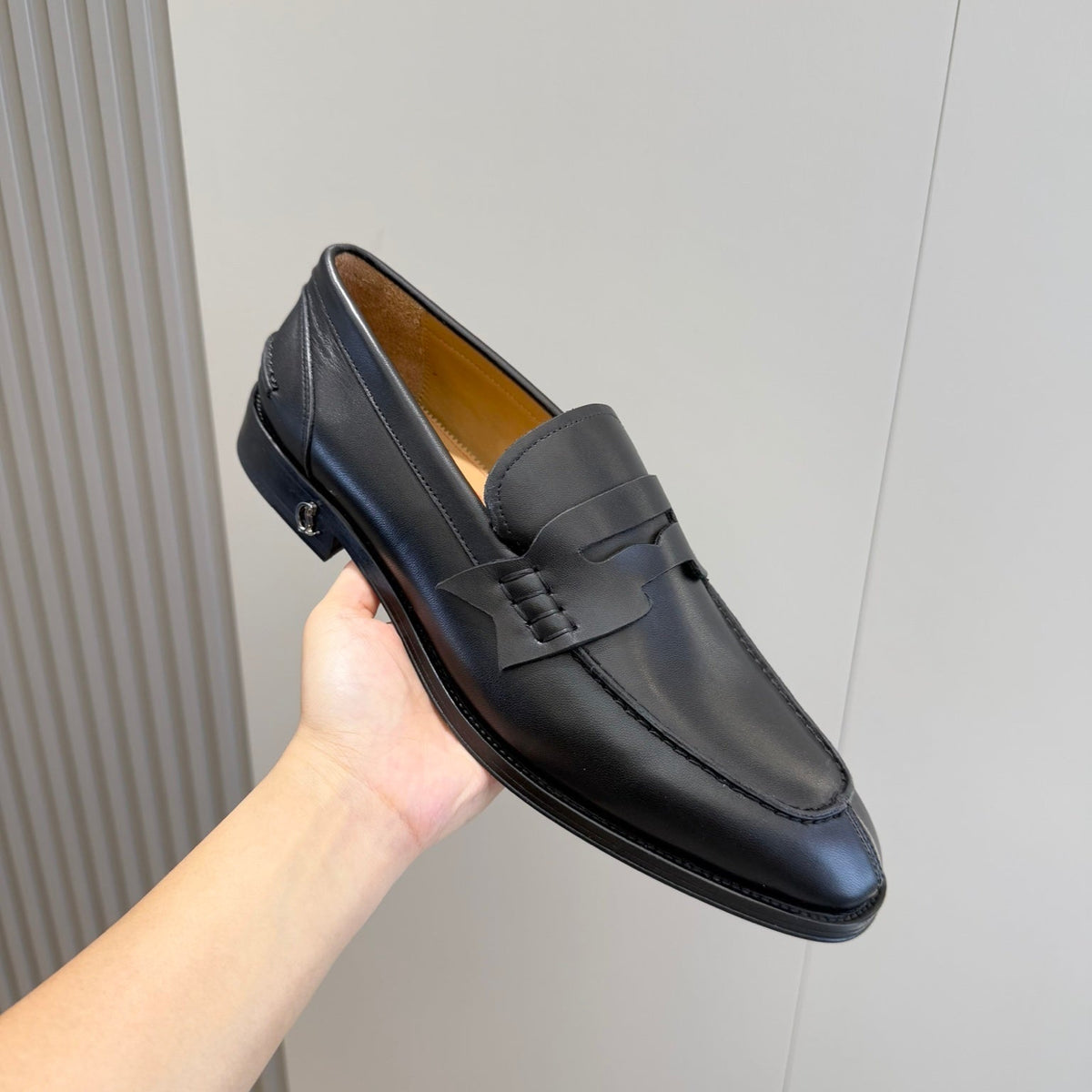 Mila's Edit - High-Quality Designer Products for You - AFFORDABLE LUXURY HEELS - 8283