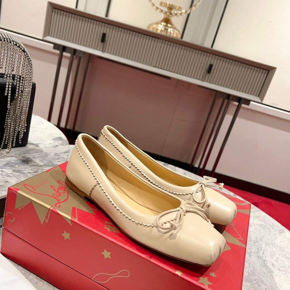 Mila's Edit - High-Quality Designer Products for You - AFFORDABLE LUXURY HEELS - 8231