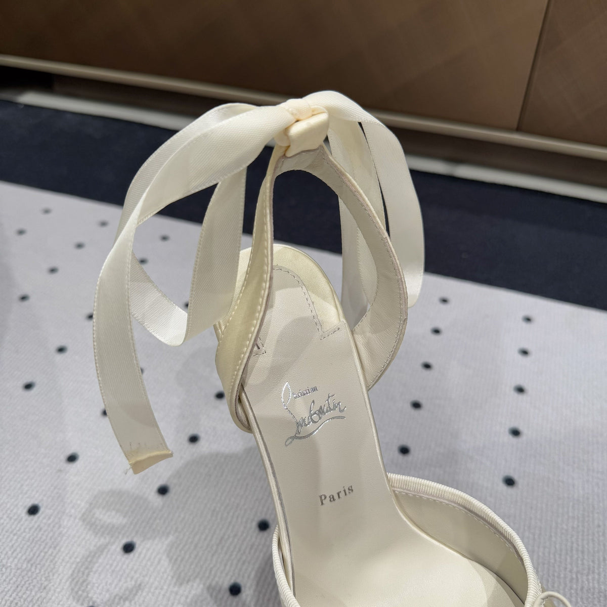 Mila's Edit - High-Quality Designer Products for You - AFFORDABLE LUXURY HEELS - 8223