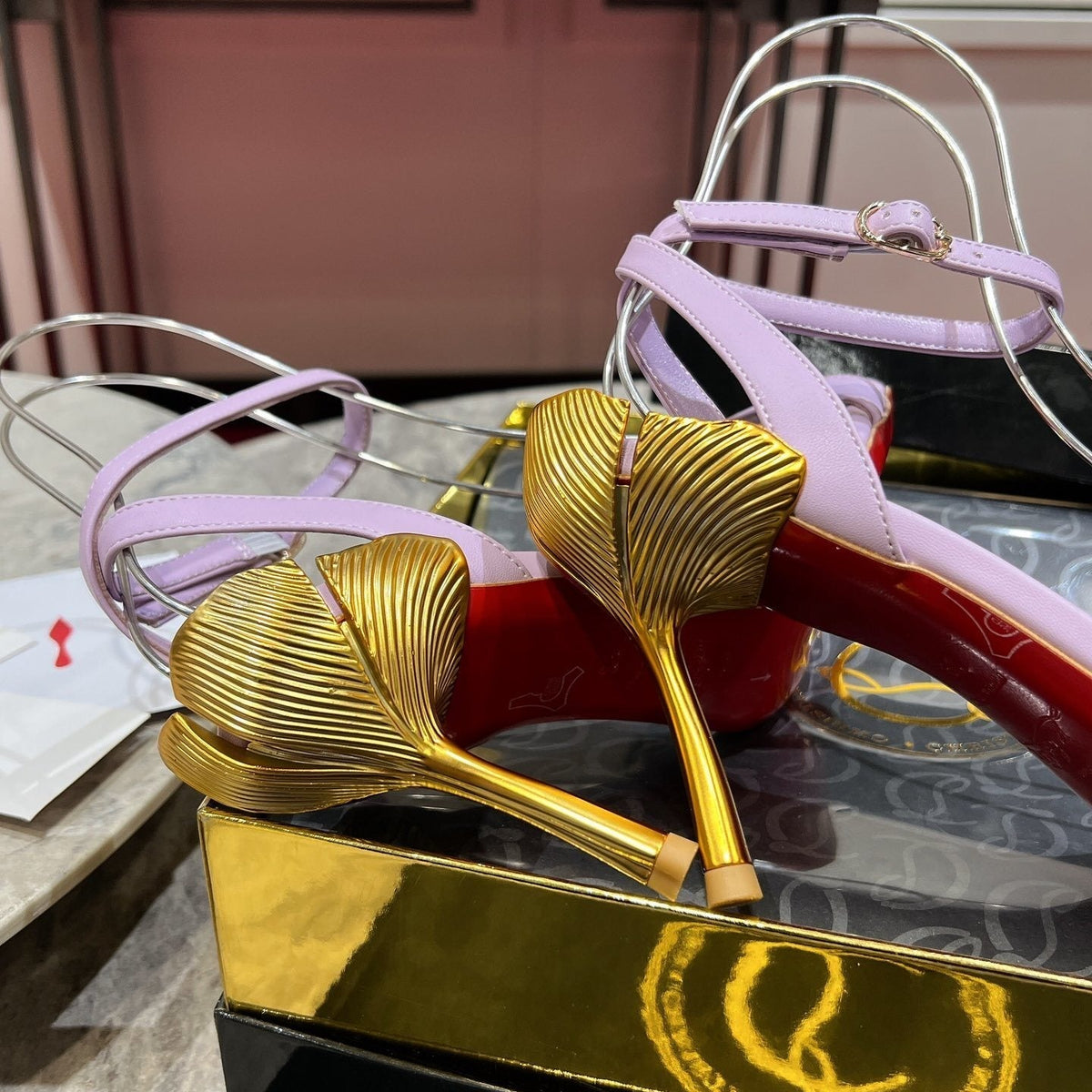 Mila's Edit - High-Quality Designer Products for You - AFFORDABLE LUXURY HEELS - 8095
