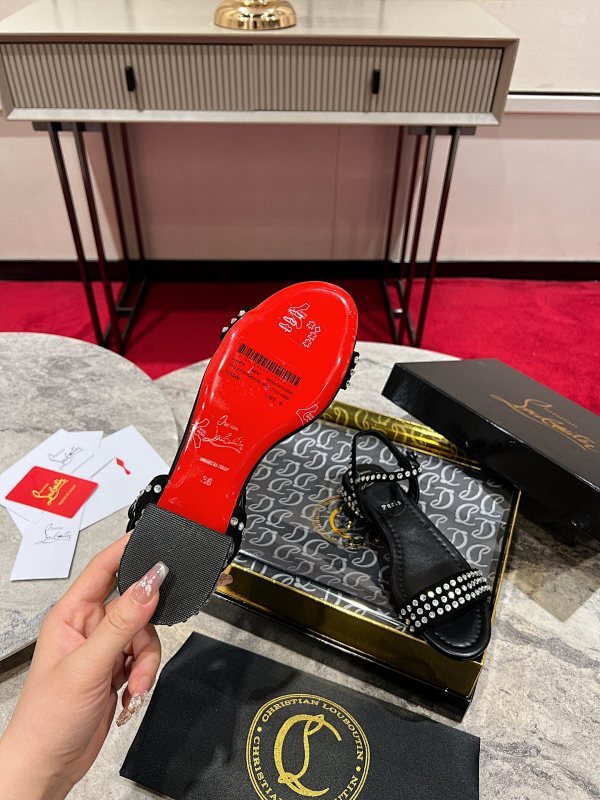 Mila's Edit - High-Quality Designer Products for You - AFFORDABLE LUXURY HEELS - 8131