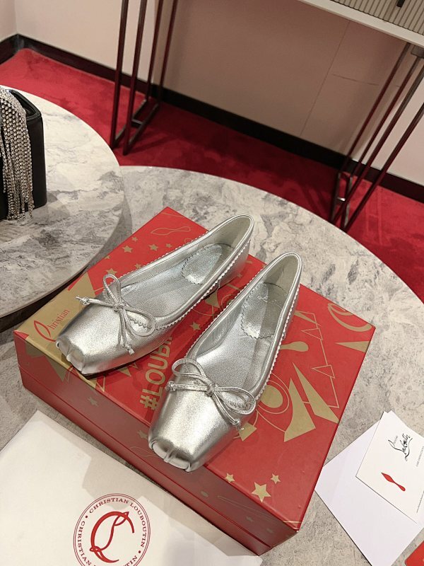 Mila's Edit - Best High-End Brands in One Place - AFFORDABLE LUXURY HEELS - 8233