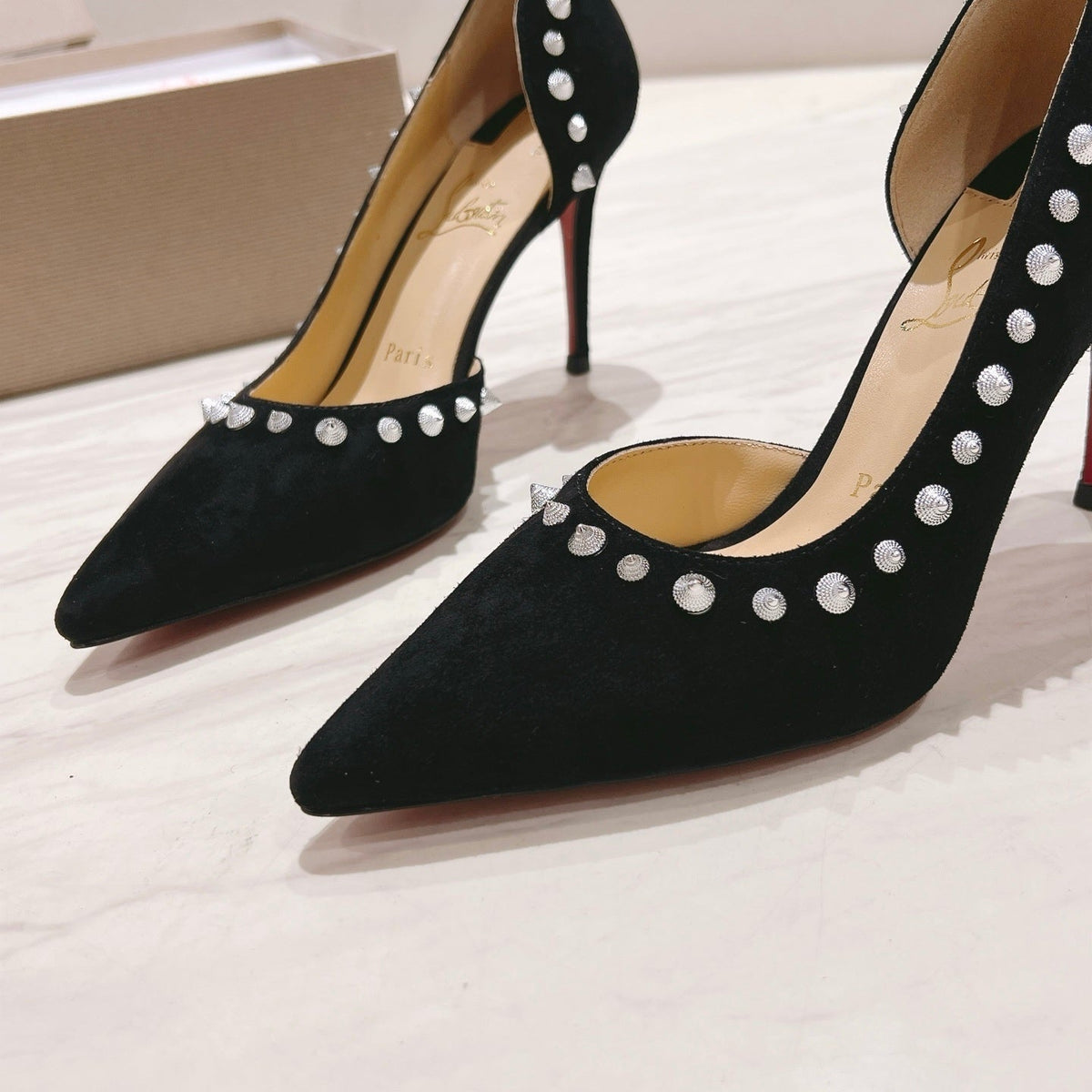 Mila's Edit - High-Quality Designer Products for You - AFFORDABLE LUXURY HEELS - 8211