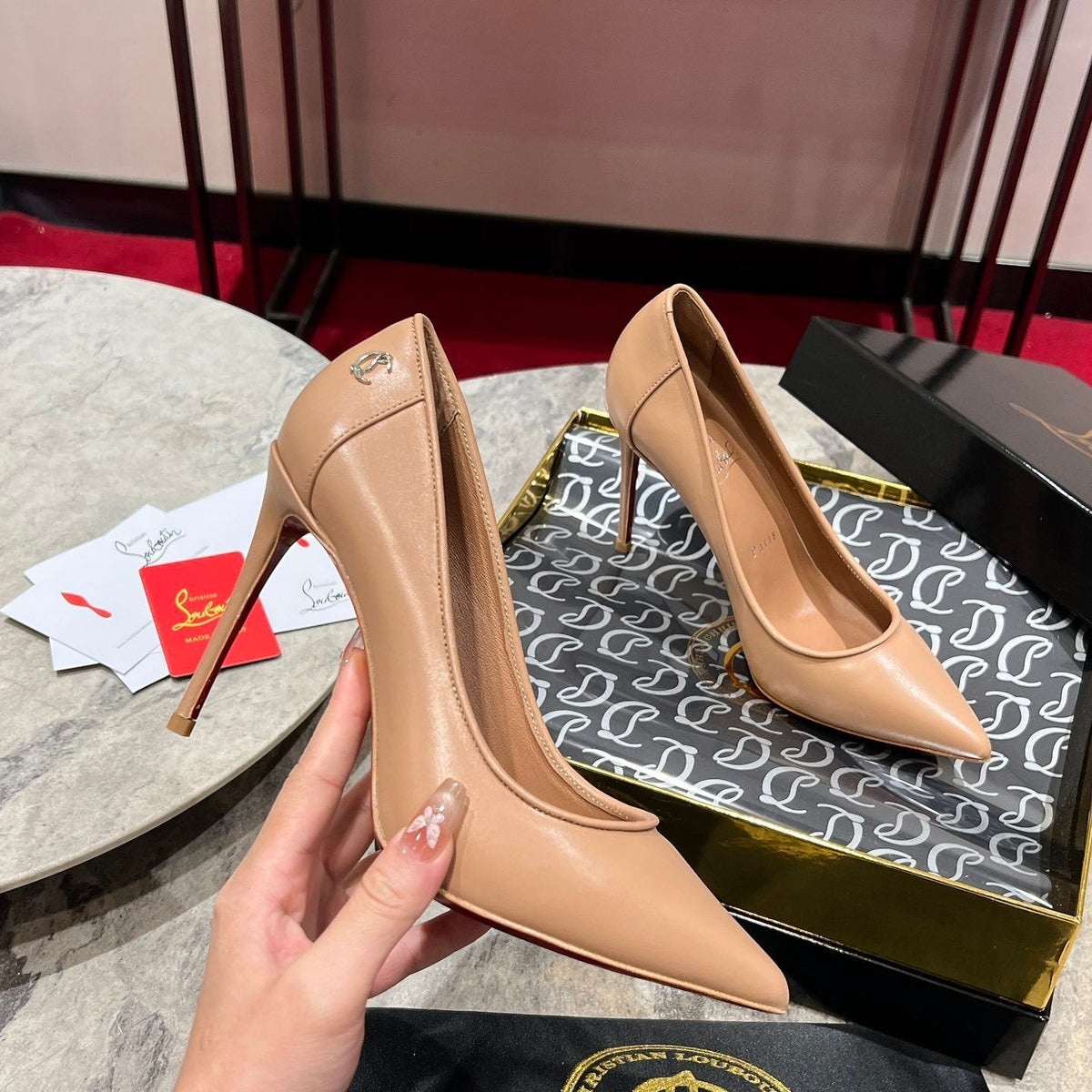 Mila's Edit - High-Quality Designer Products for You - AFFORDABLE LUXURY HEELS - 8175