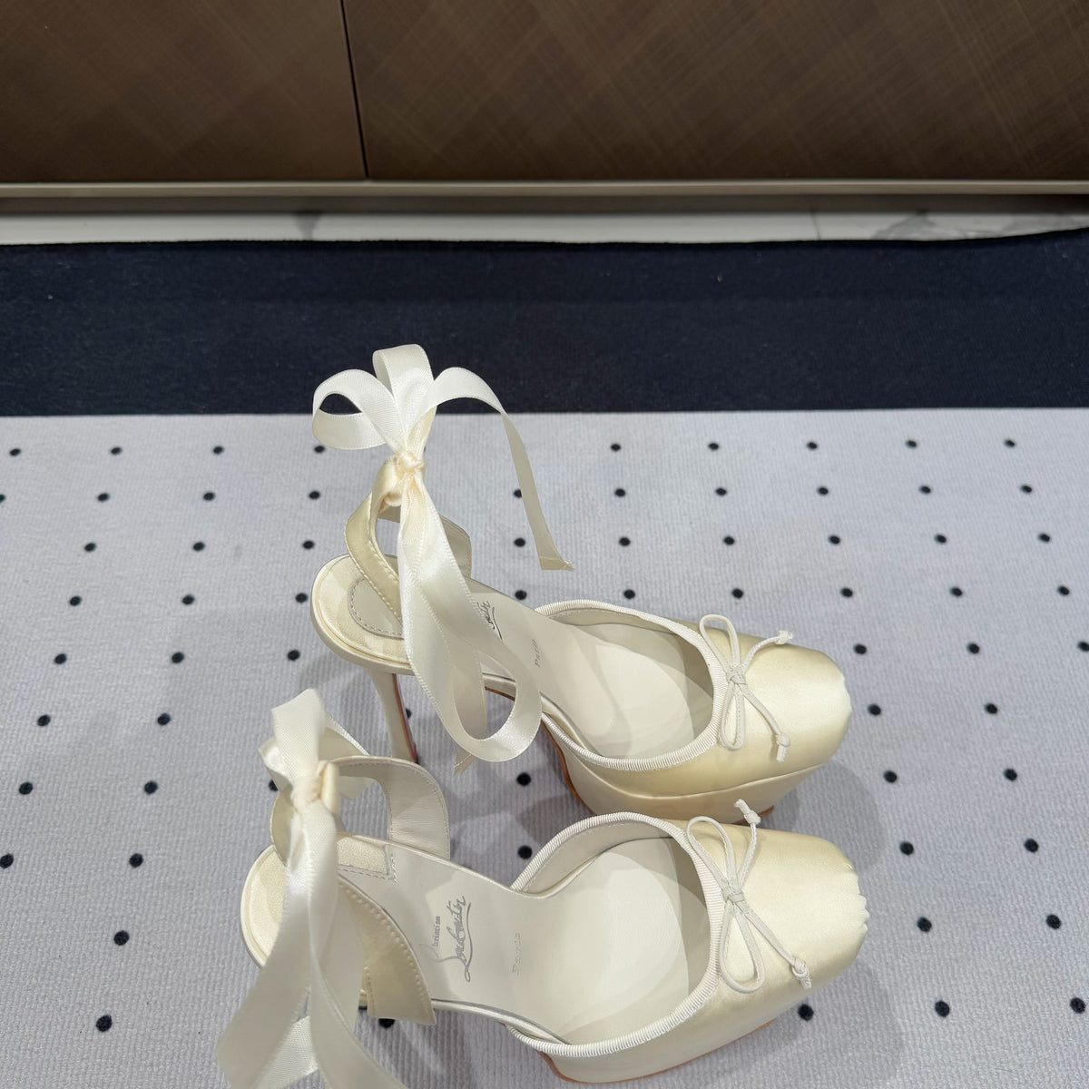 Mila's Edit - High-Quality Designer Products for You - AFFORDABLE LUXURY HEELS - 8223