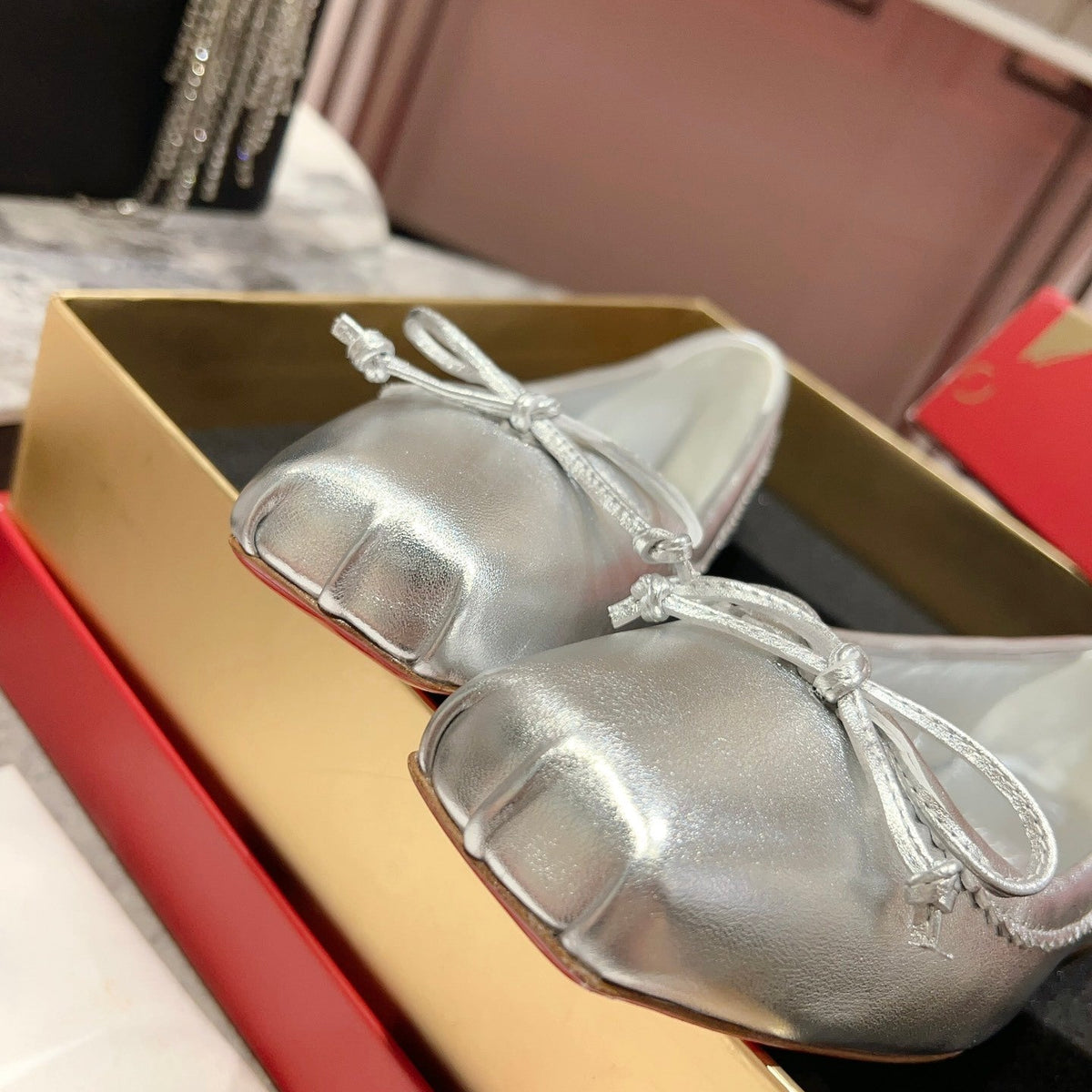 Mila's Edit - Best High-End Brands in One Place - AFFORDABLE LUXURY HEELS - 8233