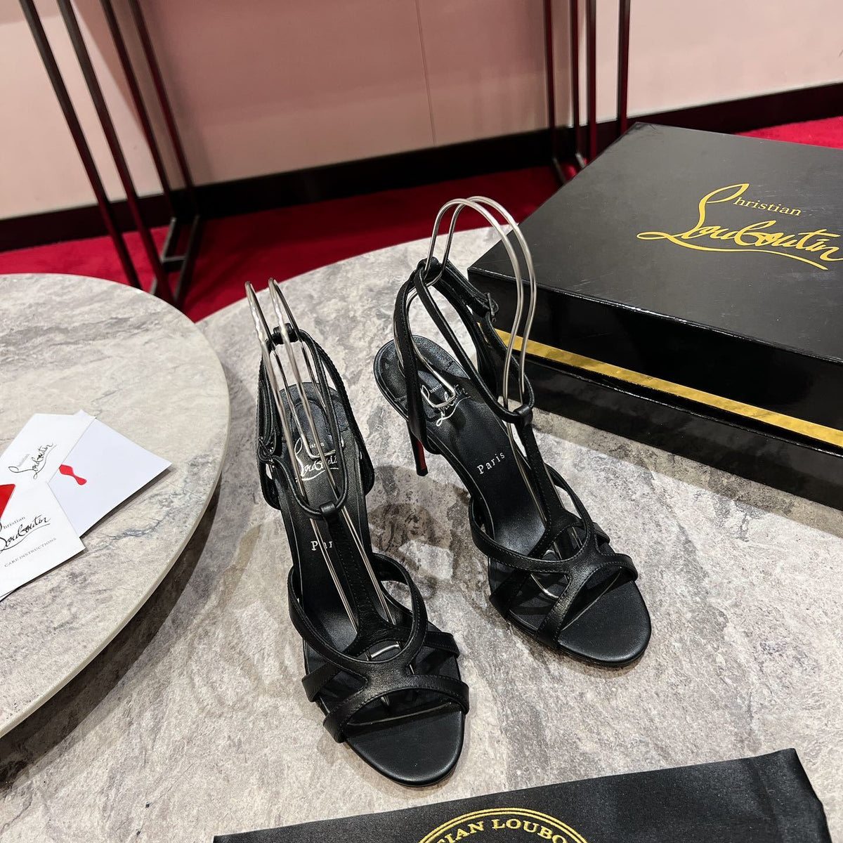Mila's Edit - High-Quality Designer Products for You - AFFORDABLE LUXURY HEELS - 8075