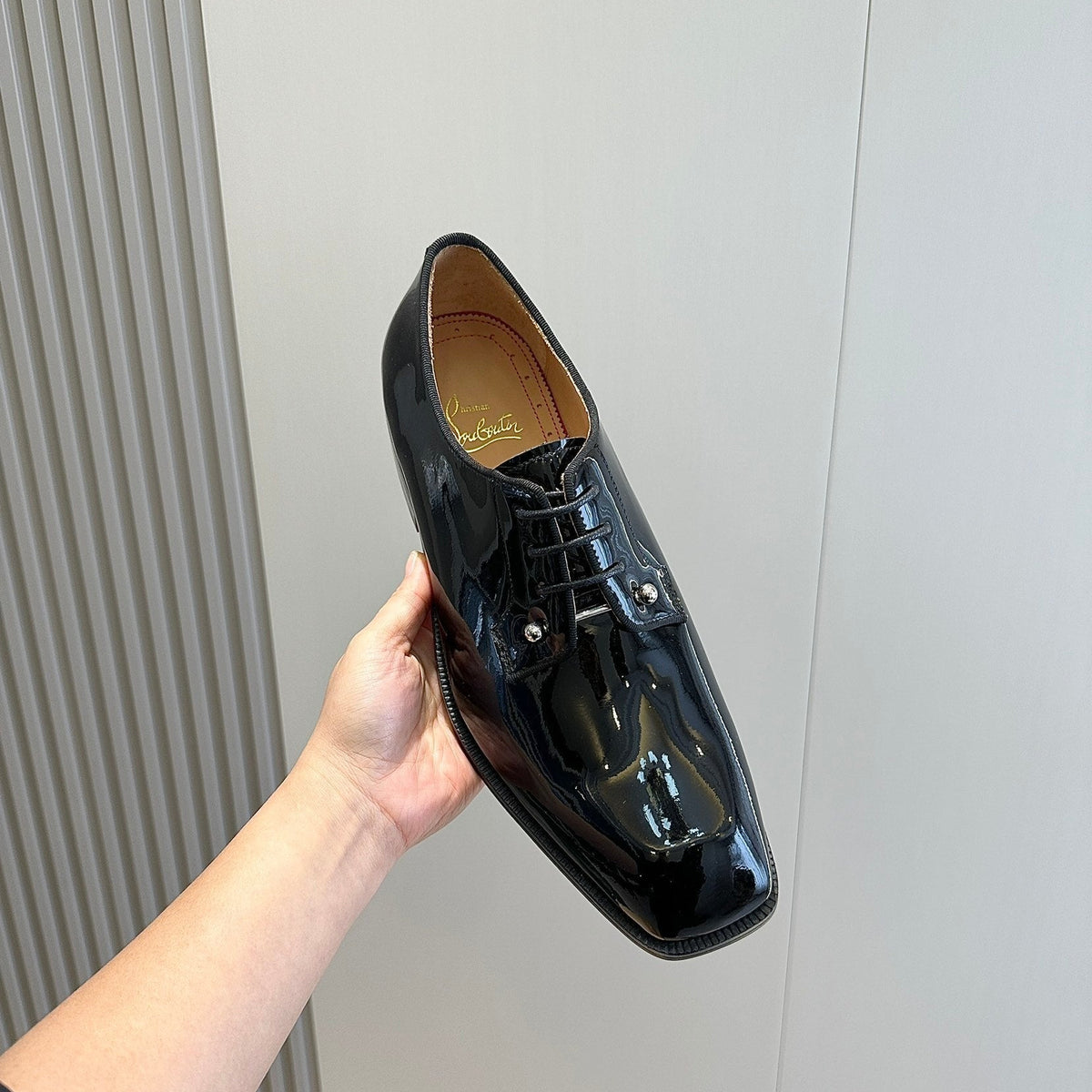 Mila's Edit - High-Quality Designer Products for You - AFFORDABLE LUXURY HEELS - 8035