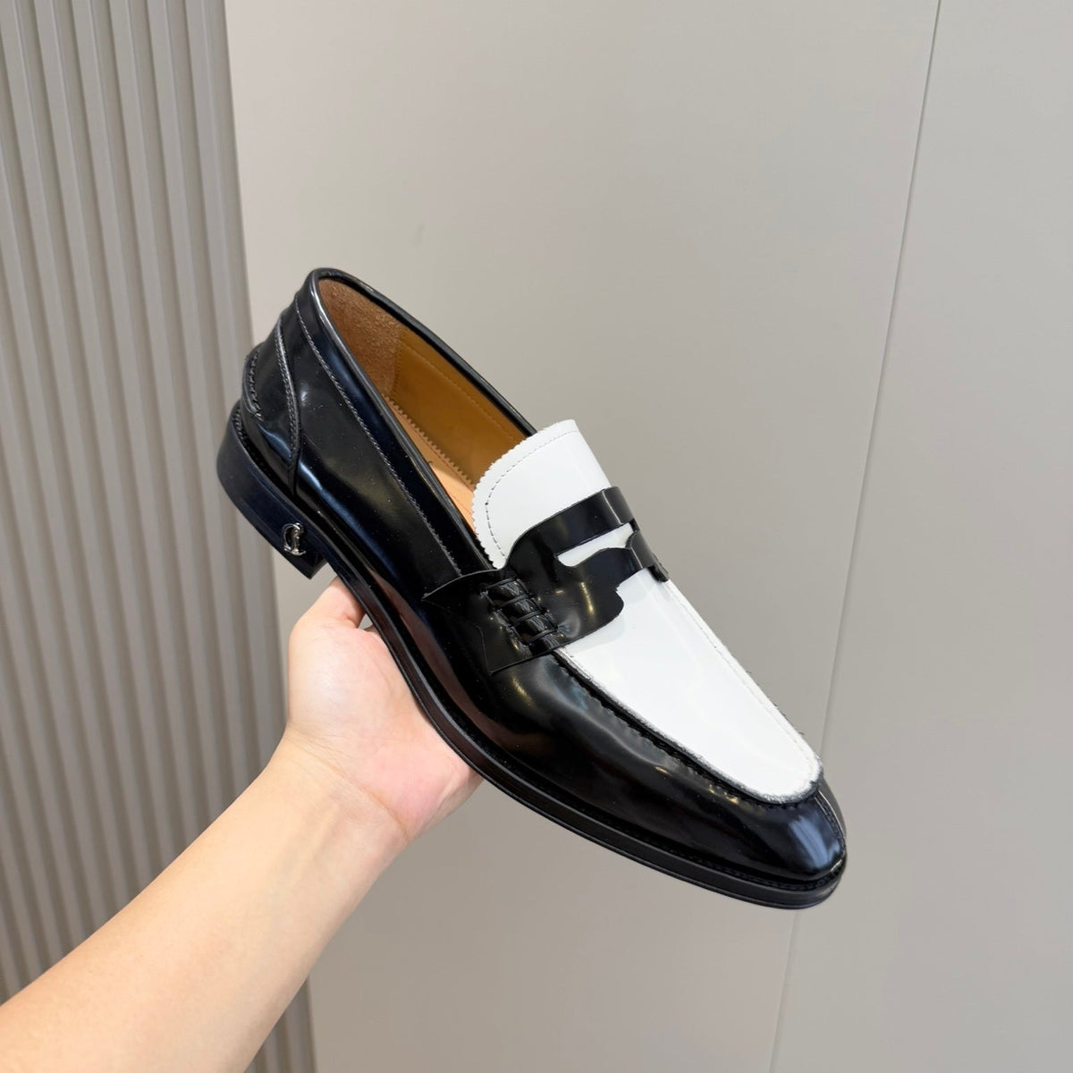 Mila's Edit - High-Quality Designer Products for You - AFFORDABLE LUXURY HEELS - 8279
