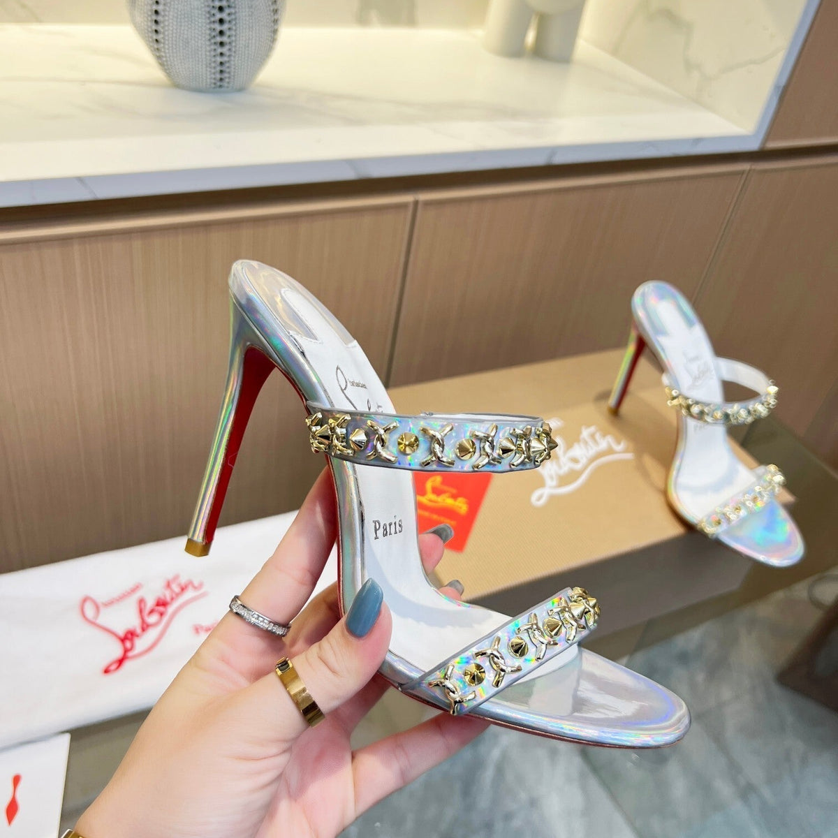 Mila's Edit - High-Quality Designer Products for You - AFFORDABLE LUXURY HEELS - 8007