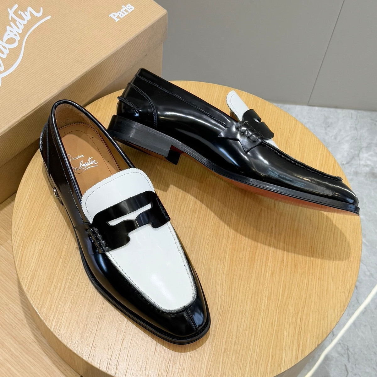 Mila's Edit - High-Quality Designer Products for You - AFFORDABLE LUXURY HEELS - 8279
