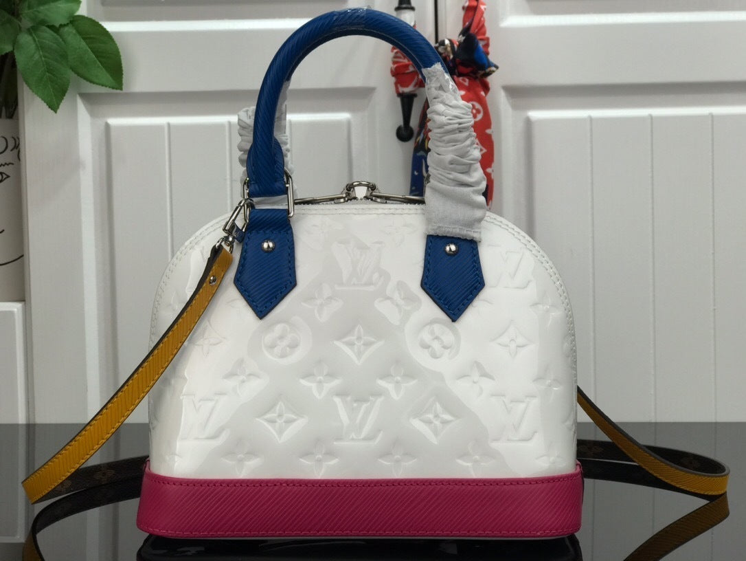Mila's Edit - Premium Luxury Goods and Accessories - AFFORDABLE LUXURY BAGS - 4278