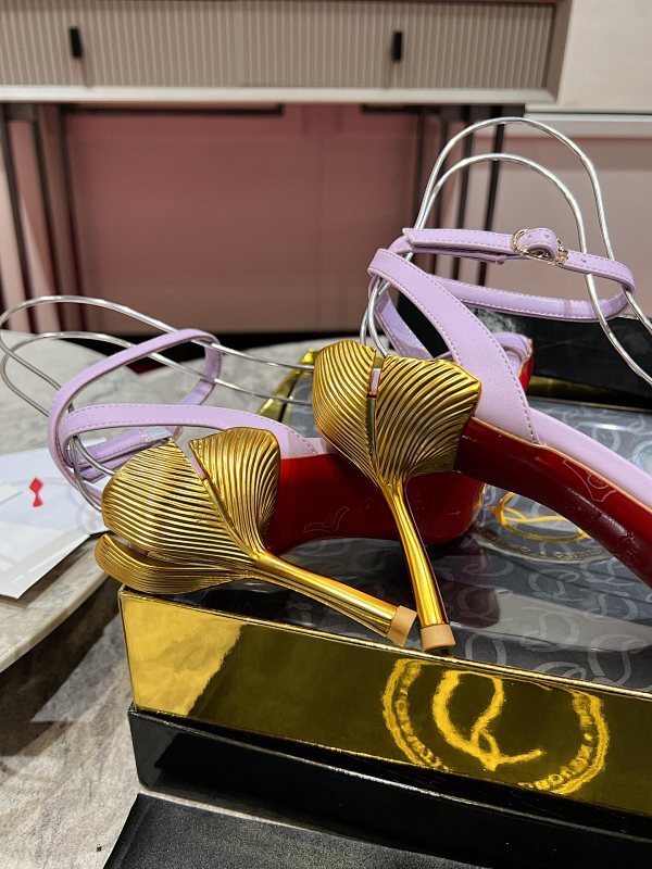 Mila's Edit - High-Quality Designer Products for You - AFFORDABLE LUXURY HEELS - 8095