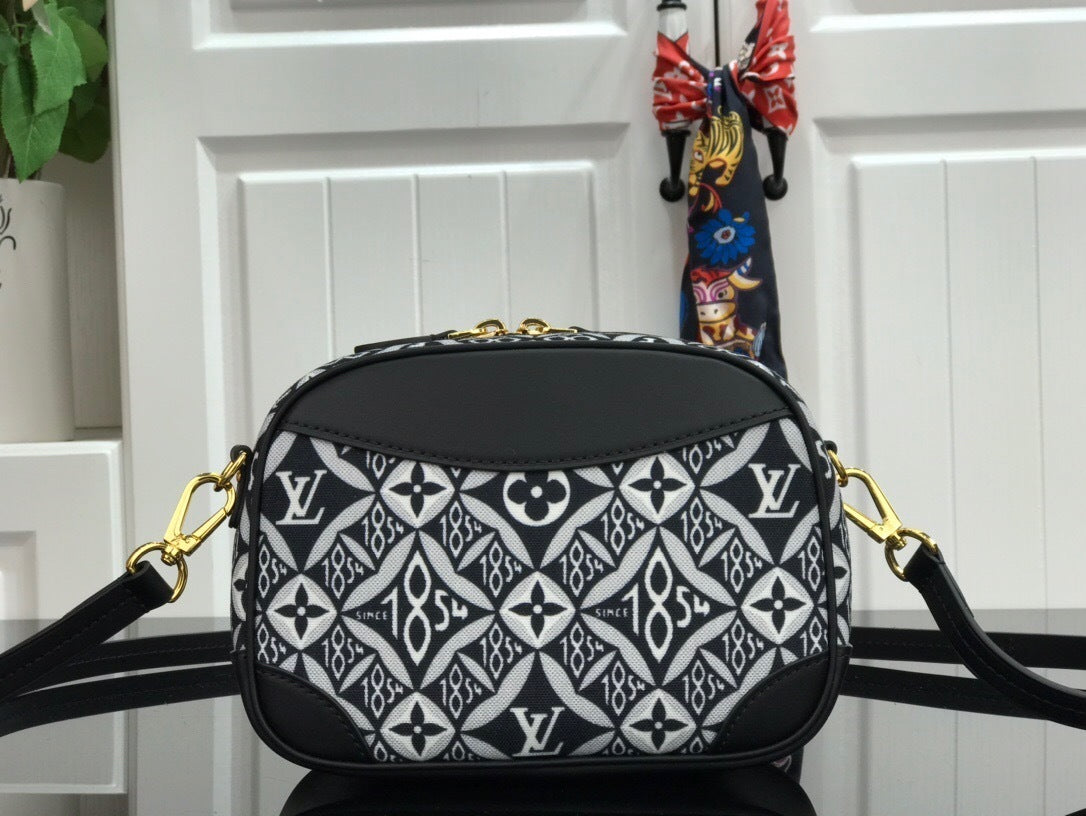 Mila's Edit - Premium Luxury Goods and Accessories - AFFORDABLE LUXURY BAGS - 4370