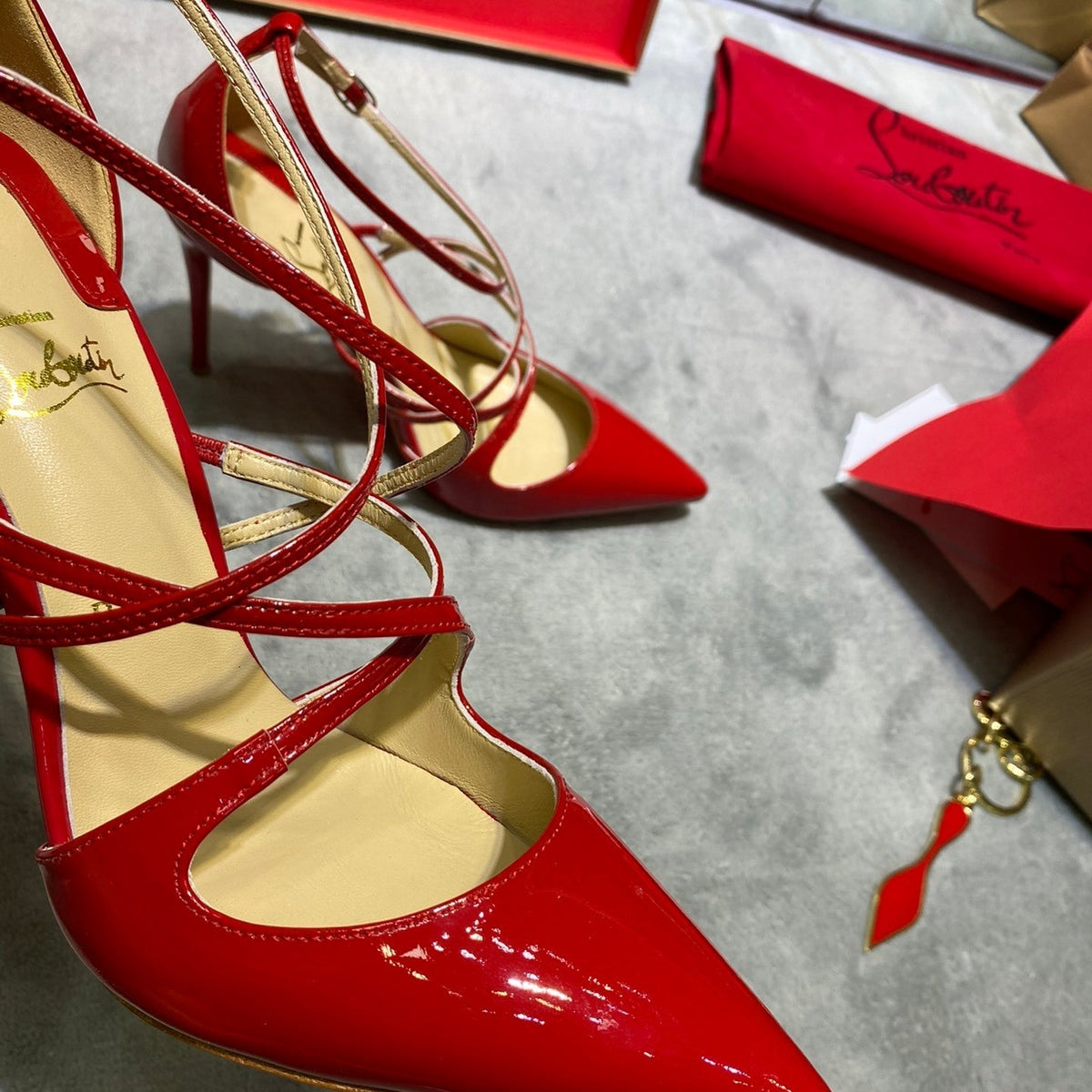 Mila's Edit - High-Quality Designer Products for You - AFFORDABLE LUXURY HEELS - 7951