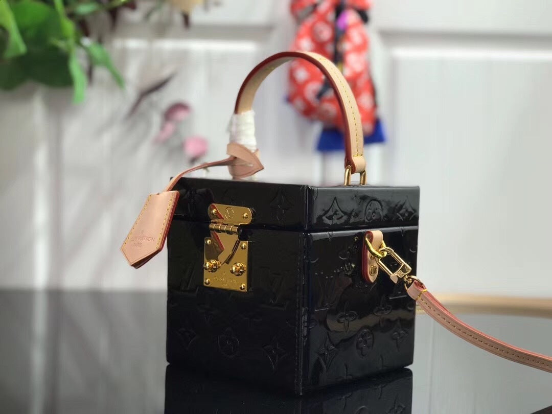 Mila's Edit - High-Quality Designer Products for You - AFFORDABLE LUXURY BAGS - 4019