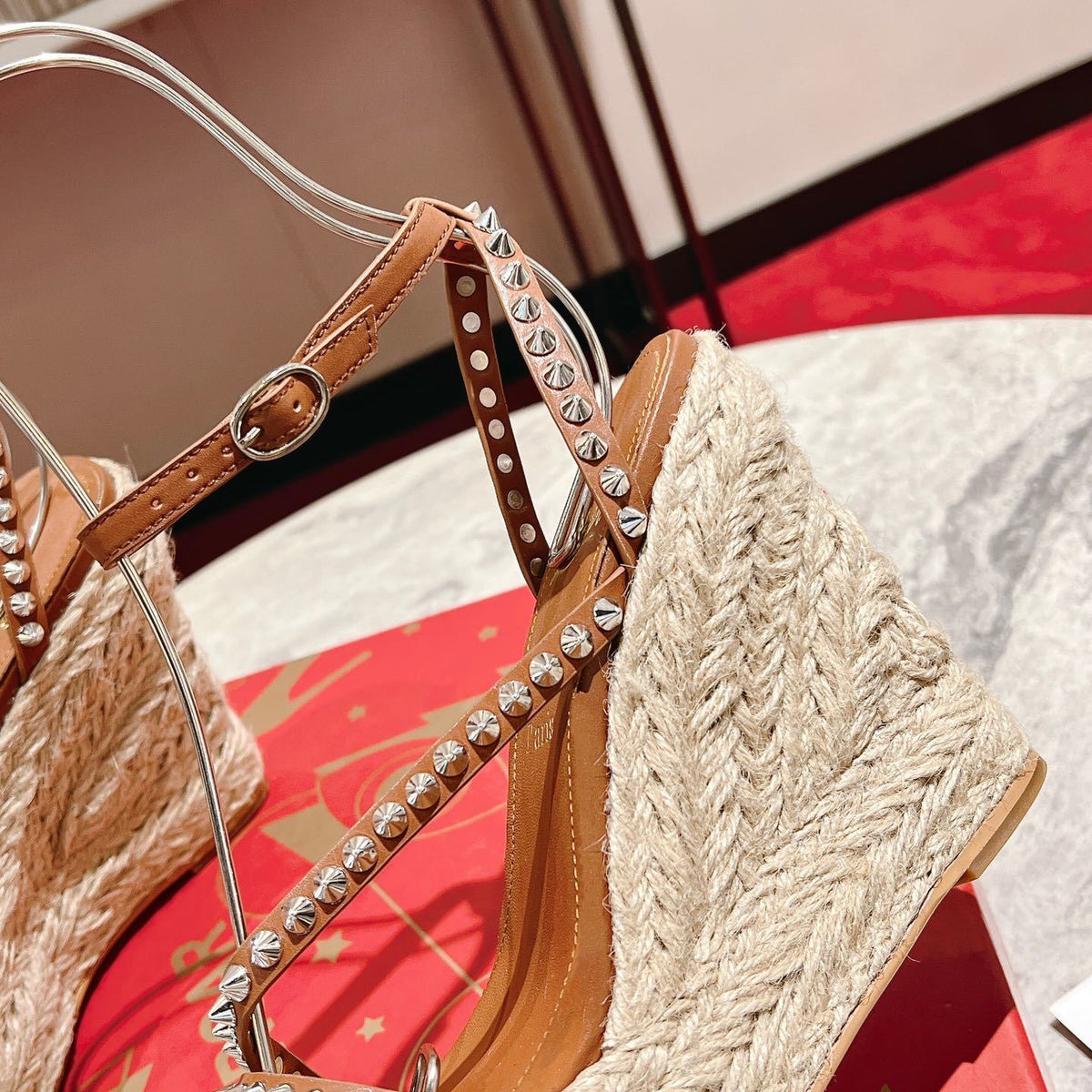 Mila's Edit - High-Quality Designer Products for You - AFFORDABLE LUXURY HEELS - 8315