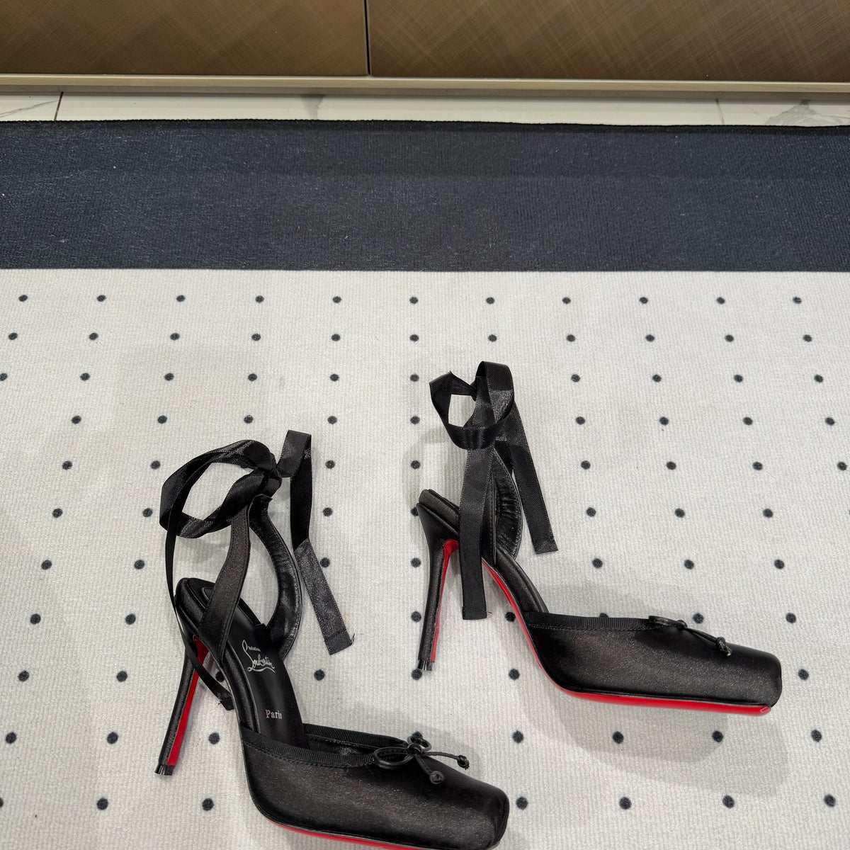 Mila's Edit - High-Quality Designer Products for You - AFFORDABLE LUXURY HEELS - 8215