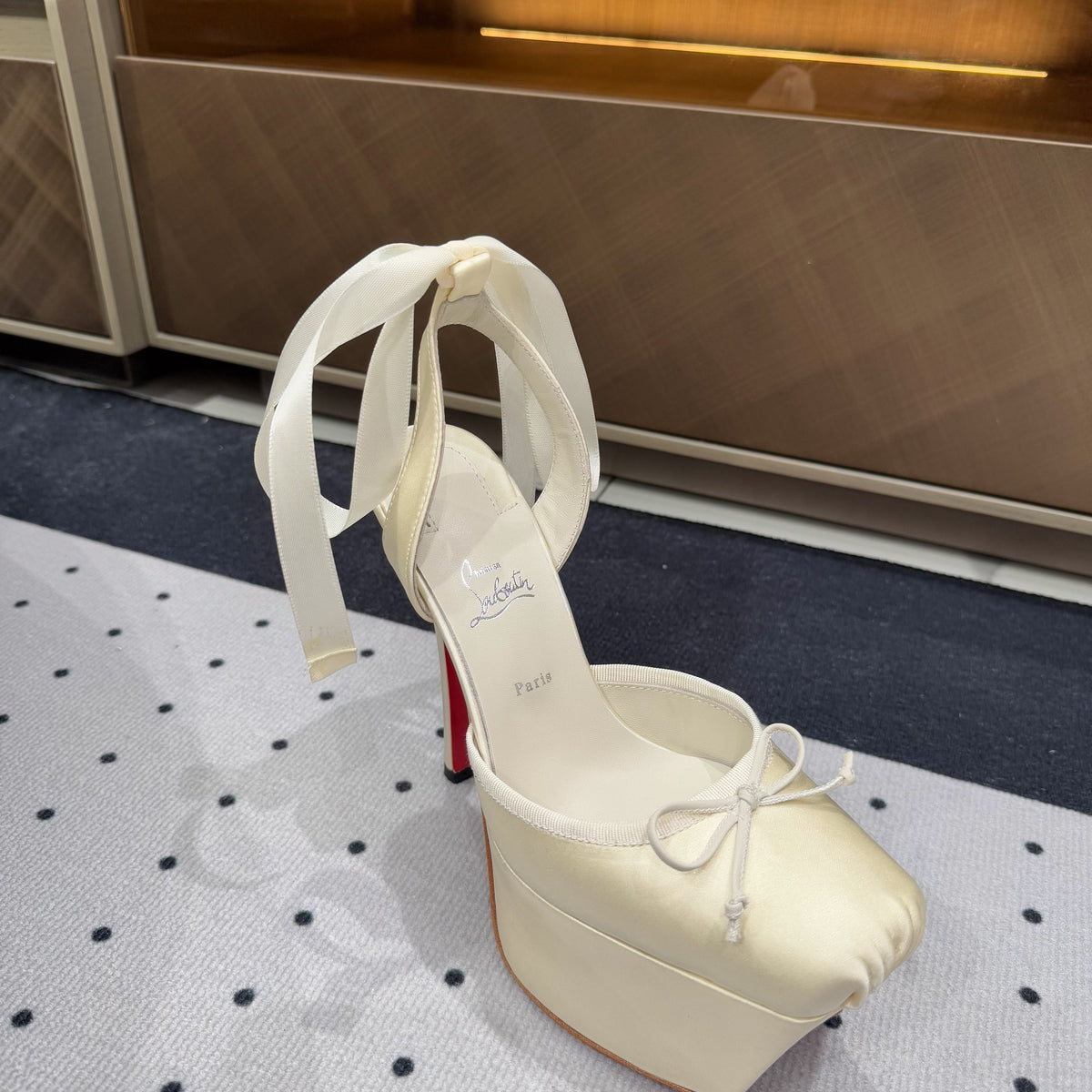Mila's Edit - High-Quality Designer Products for You - AFFORDABLE LUXURY HEELS - 8223