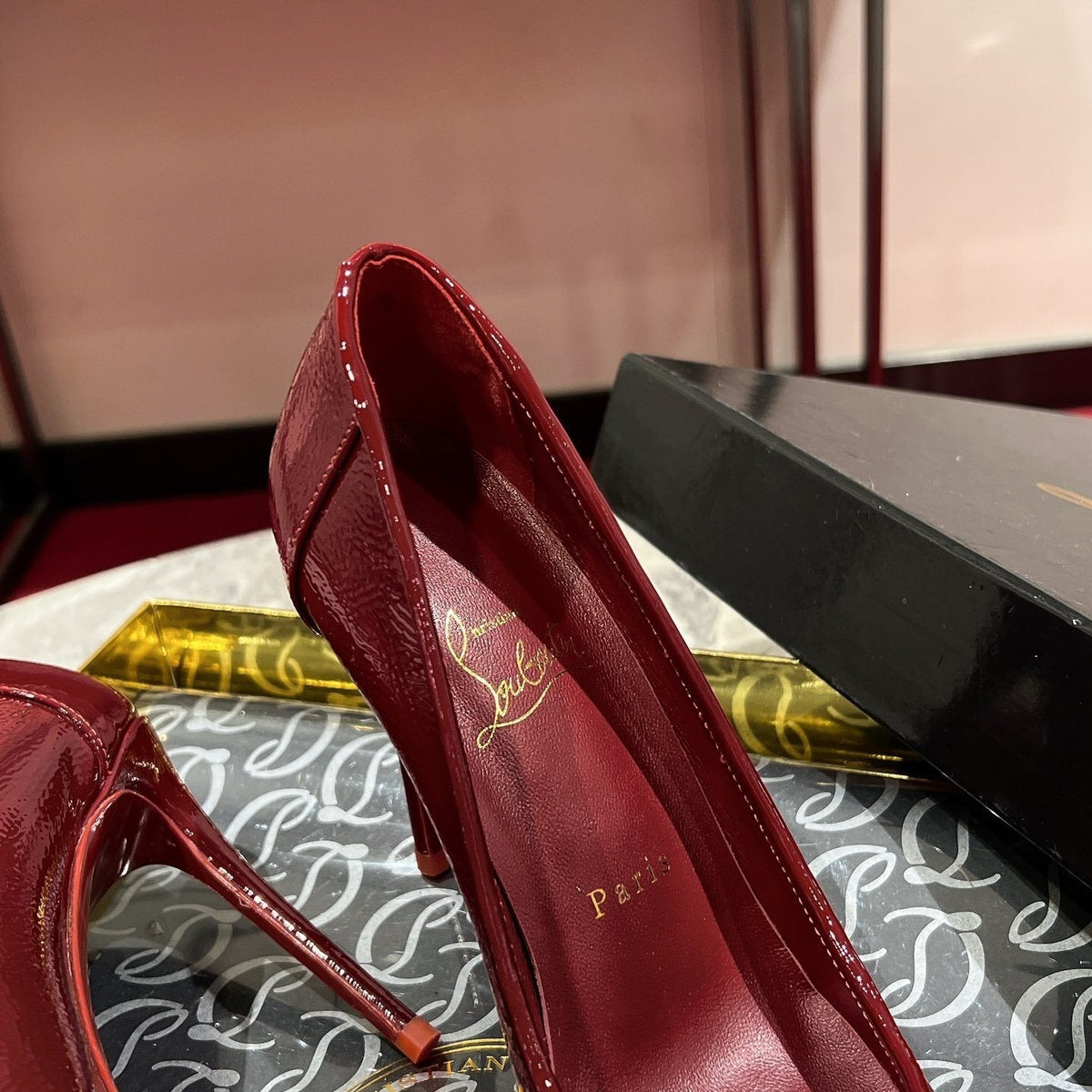 Mila's Edit - High-Quality Designer Products for You - AFFORDABLE LUXURY HEELS - 8191