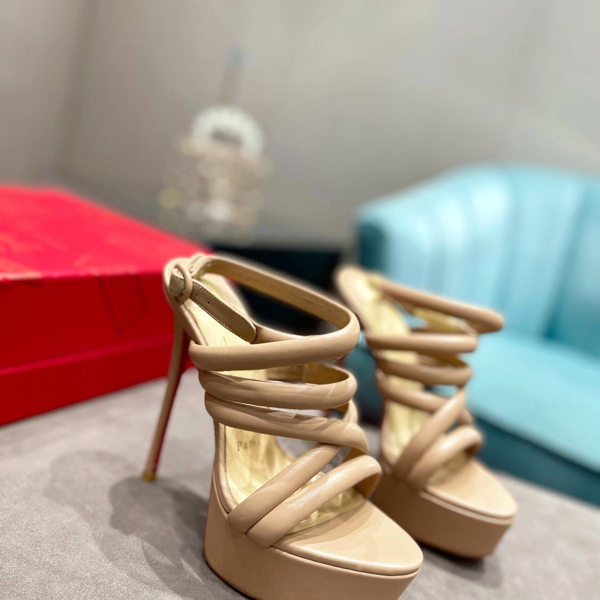 Mila's Edit - High-Quality Designer Products for You - AFFORDABLE LUXURY HEELS - 7955