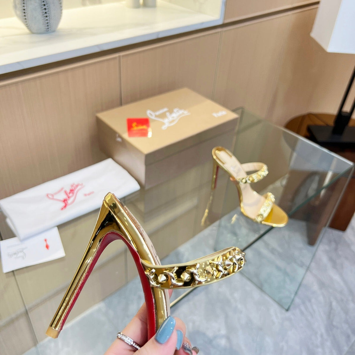 Mila's Edit - Premium Luxury Goods and Accessories - AFFORDABLE LUXURY HEELS - 8010