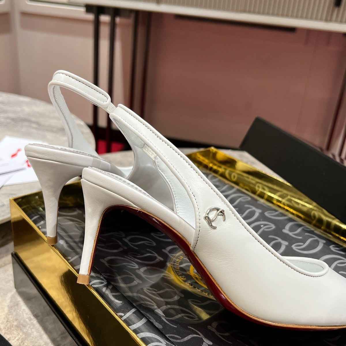Mila's Edit - High-Quality Designer Products for You - AFFORDABLE LUXURY HEELS - 8179