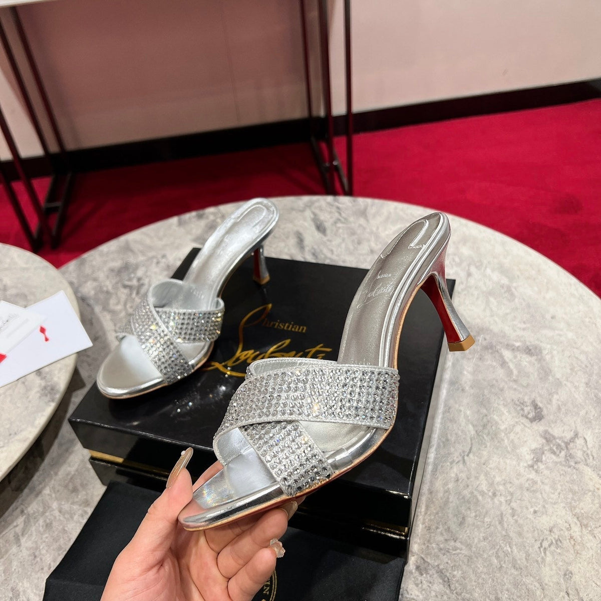 Mila's Edit - High-Quality Designer Products for You - AFFORDABLE LUXURY HEELS - 8079
