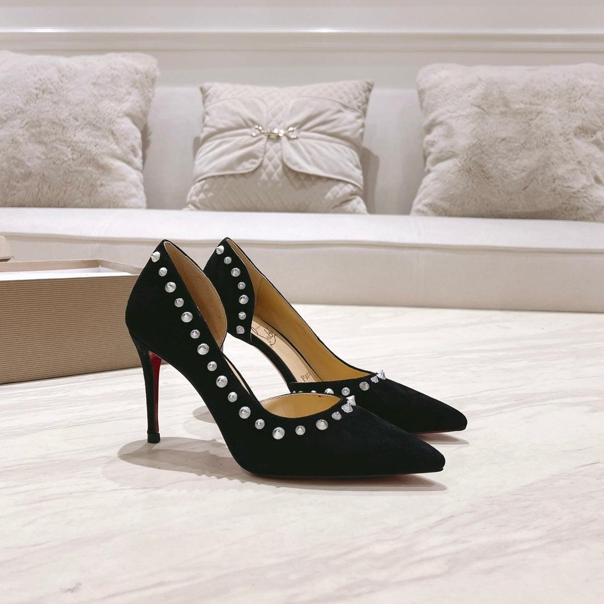 Mila's Edit - High-Quality Designer Products for You - AFFORDABLE LUXURY HEELS - 8211