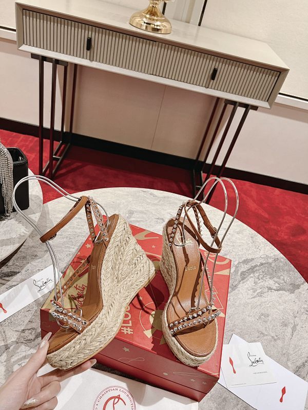 Mila's Edit - High-Quality Designer Products for You - AFFORDABLE LUXURY HEELS - 8315