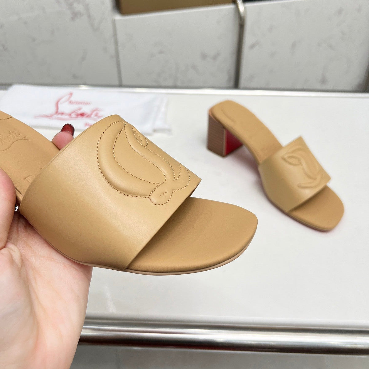 Mila's Edit - Best High-End Brands in One Place - AFFORDABLE LUXURY HEELS - 8061
