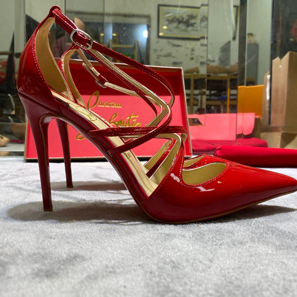 Mila's Edit - High-Quality Designer Products for You - AFFORDABLE LUXURY HEELS - 7951