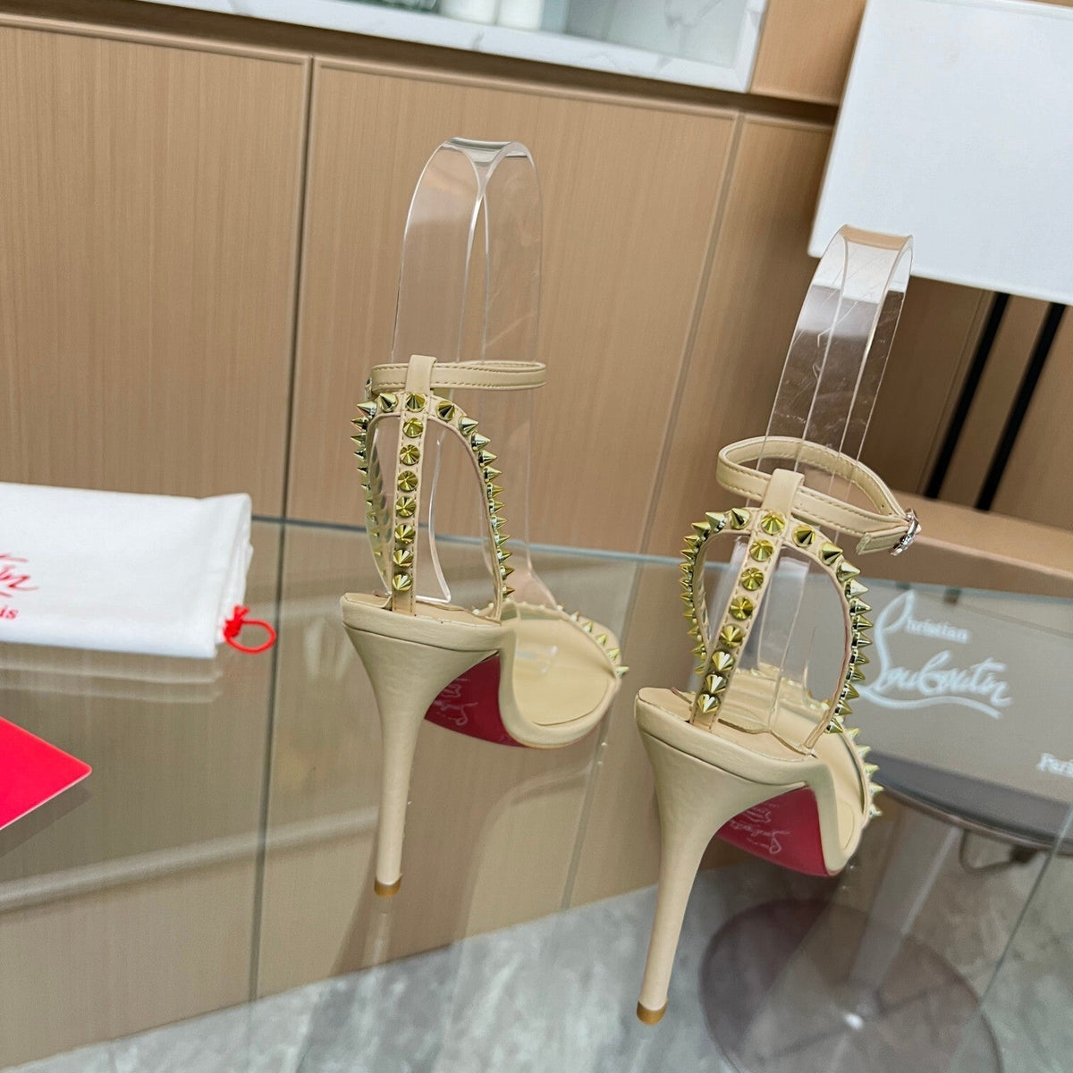Mila's Edit - Best High-End Brands in One Place - AFFORDABLE LUXURY HEELS - 8069
