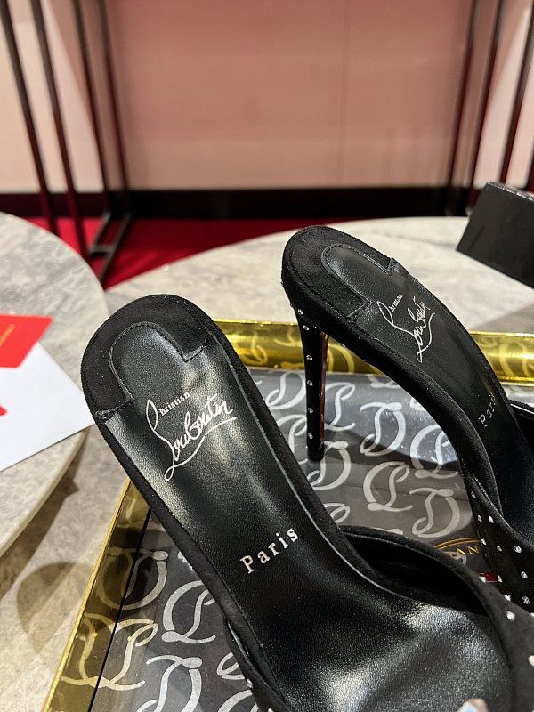 Mila's Edit - High-Quality Designer Products for You - AFFORDABLE LUXURY HEELS - 8171