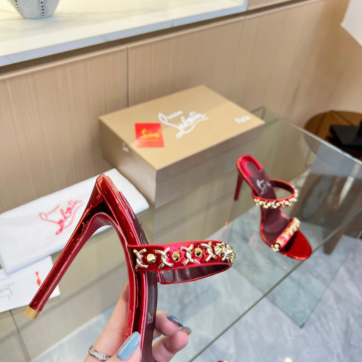 Mila's Edit - High-Quality Designer Products for You - AFFORDABLE LUXURY HEELS - 8011