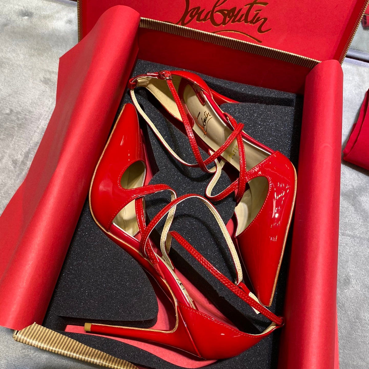 Mila's Edit - High-Quality Designer Products for You - AFFORDABLE LUXURY HEELS - 7951