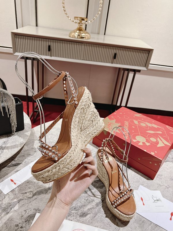 Mila's Edit - High-Quality Designer Products for You - AFFORDABLE LUXURY HEELS - 8315