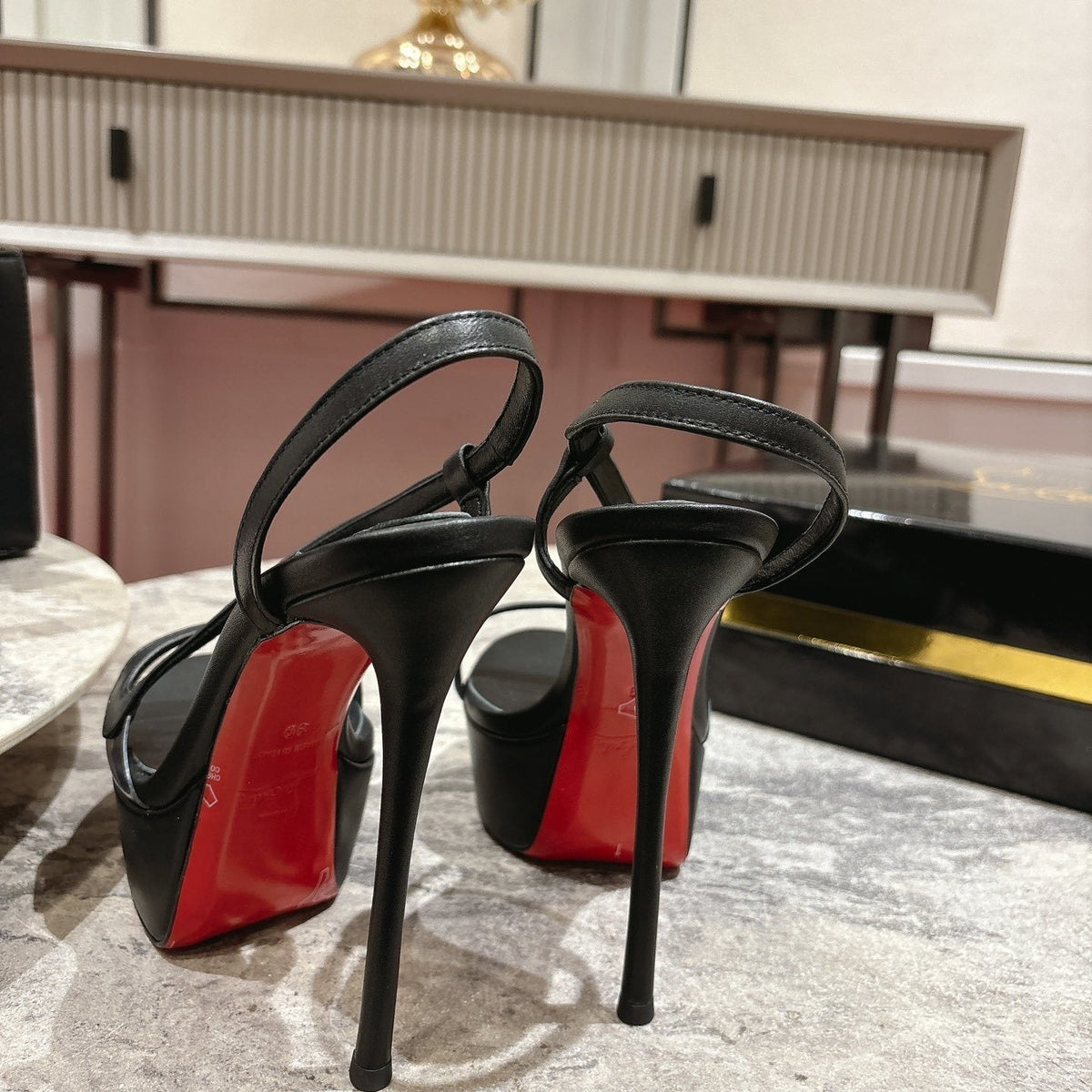 Mila's Edit - High-Quality Designer Products for You - AFFORDABLE LUXURY HEELS - 8295