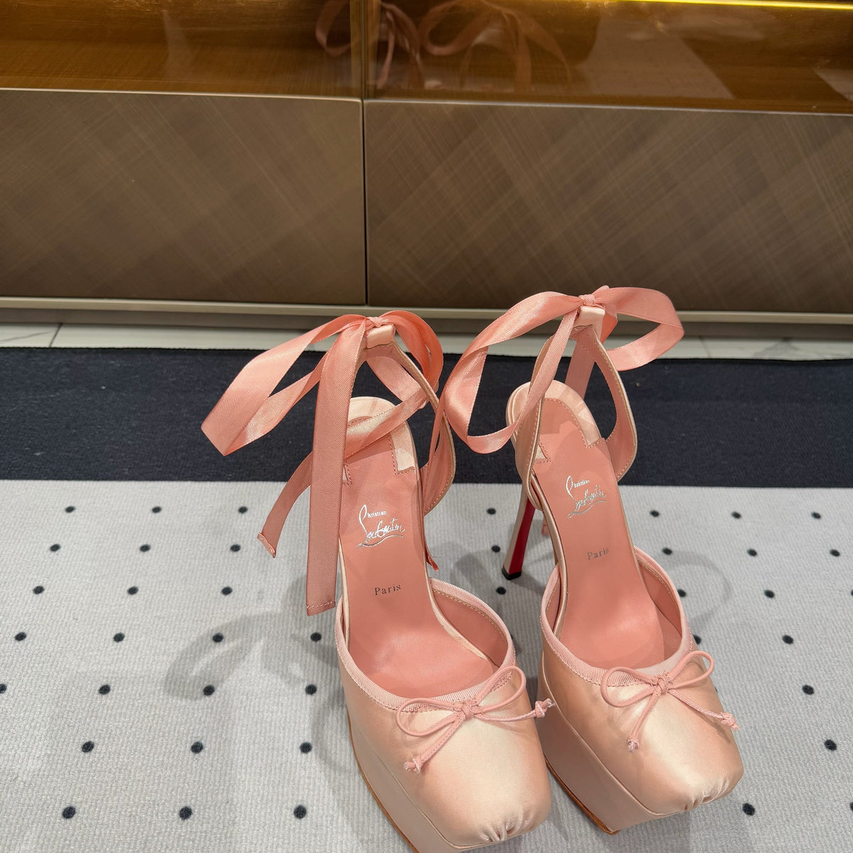 Mila's Edit - High-Quality Designer Products for You - AFFORDABLE LUXURY HEELS - 8219