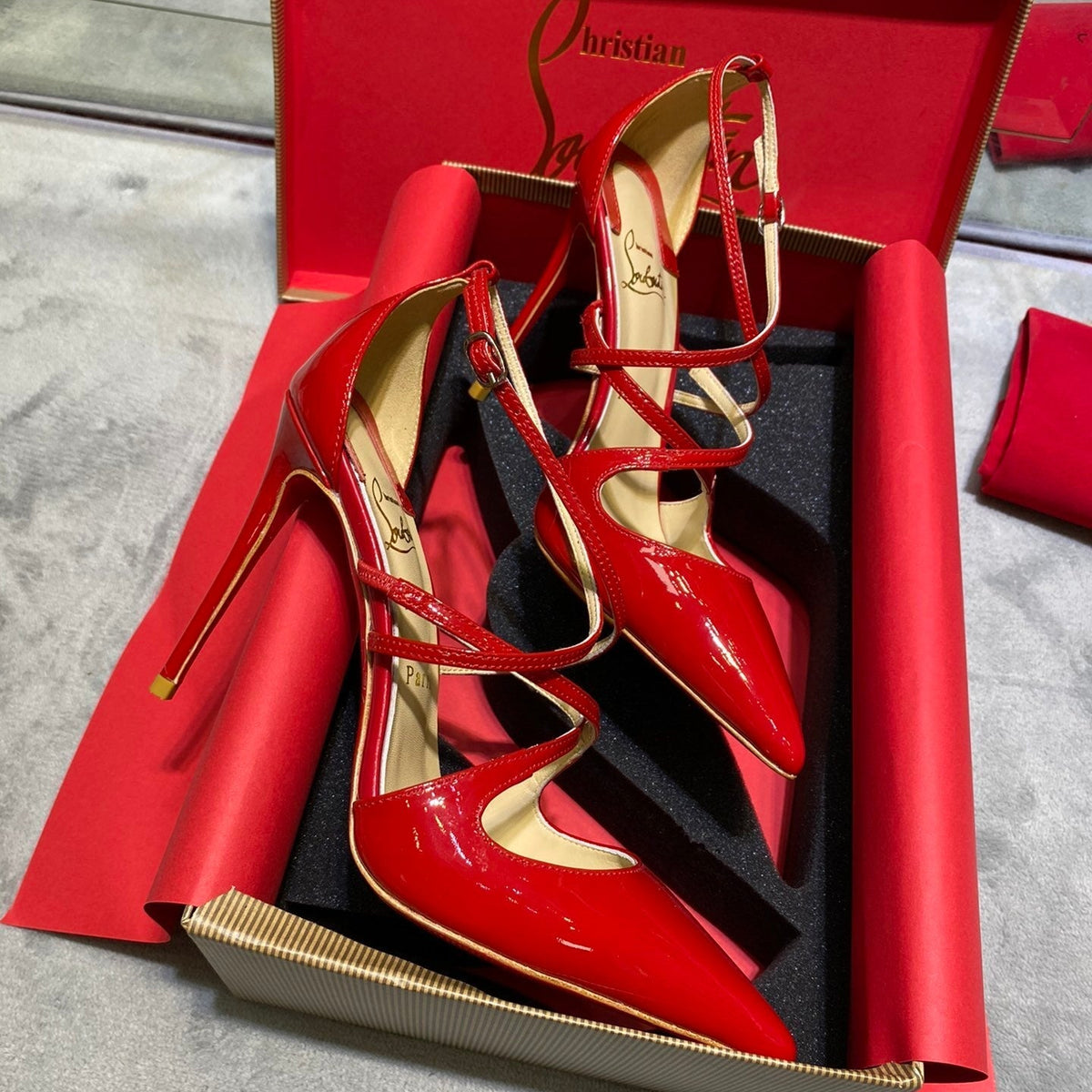 Mila's Edit - High-Quality Designer Products for You - AFFORDABLE LUXURY HEELS - 7951