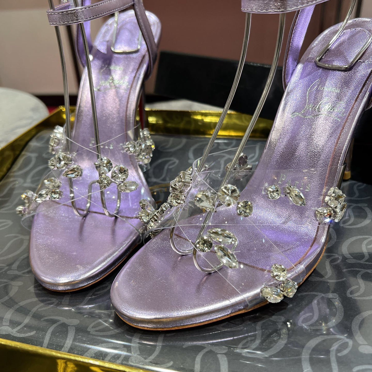 Mila's Edit - High-Quality Designer Products for You - AFFORDABLE LUXURY HEELS - 8107