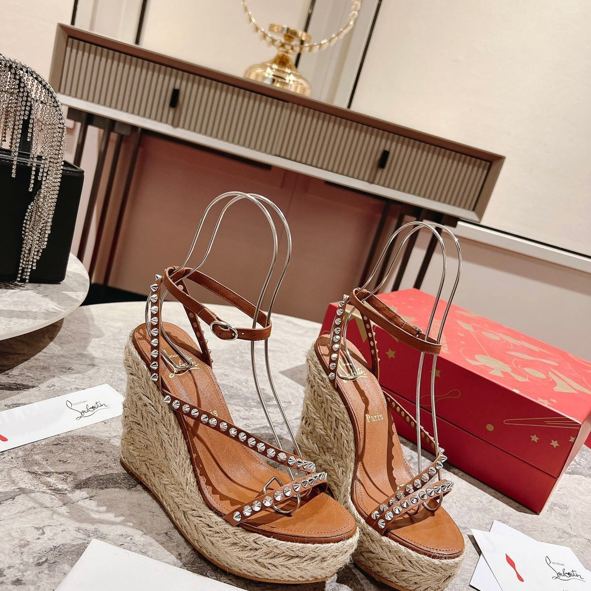 Mila's Edit - High-Quality Designer Products for You - AFFORDABLE LUXURY HEELS - 8315