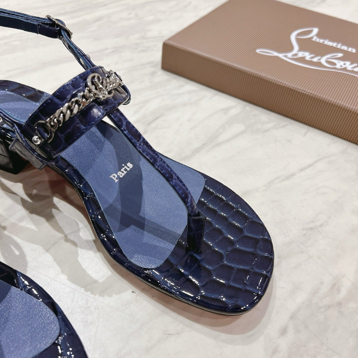 Mila's Edit - High-Quality Designer Products for You - AFFORDABLE LUXURY HEELS - 8227