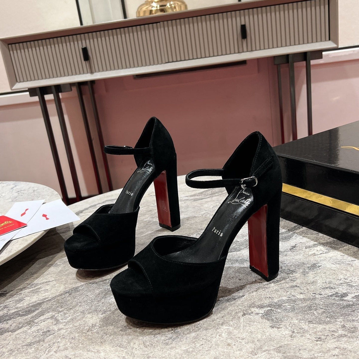 Mila's Edit - High-Quality Designer Products for You - AFFORDABLE LUXURY HEELS - 8239