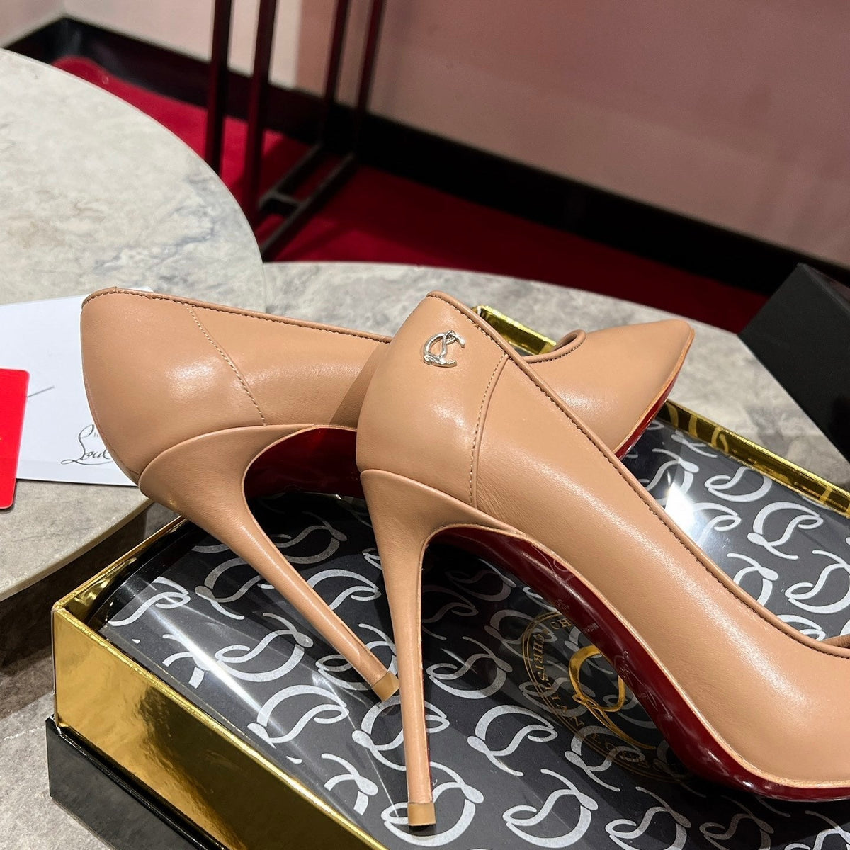 Mila's Edit - High-Quality Designer Products for You - AFFORDABLE LUXURY HEELS - 8175