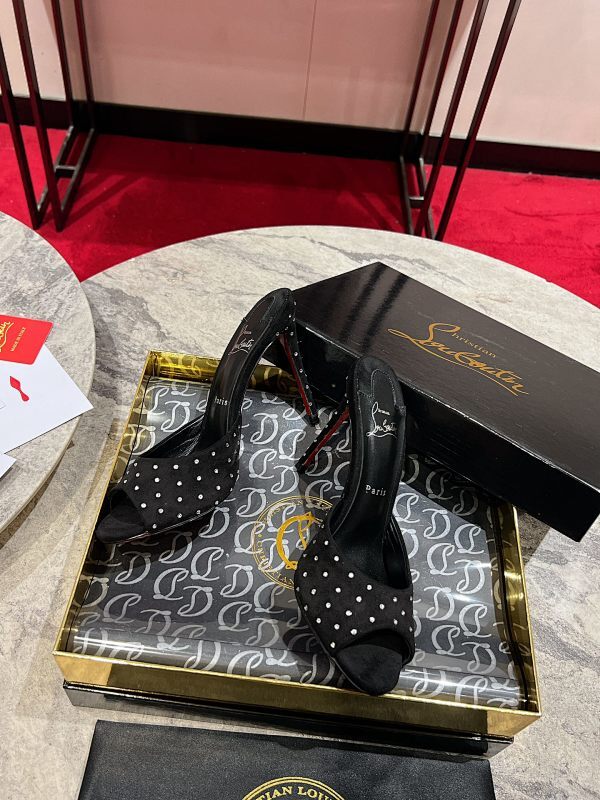 Mila's Edit - High-Quality Designer Products for You - AFFORDABLE LUXURY HEELS - 8171