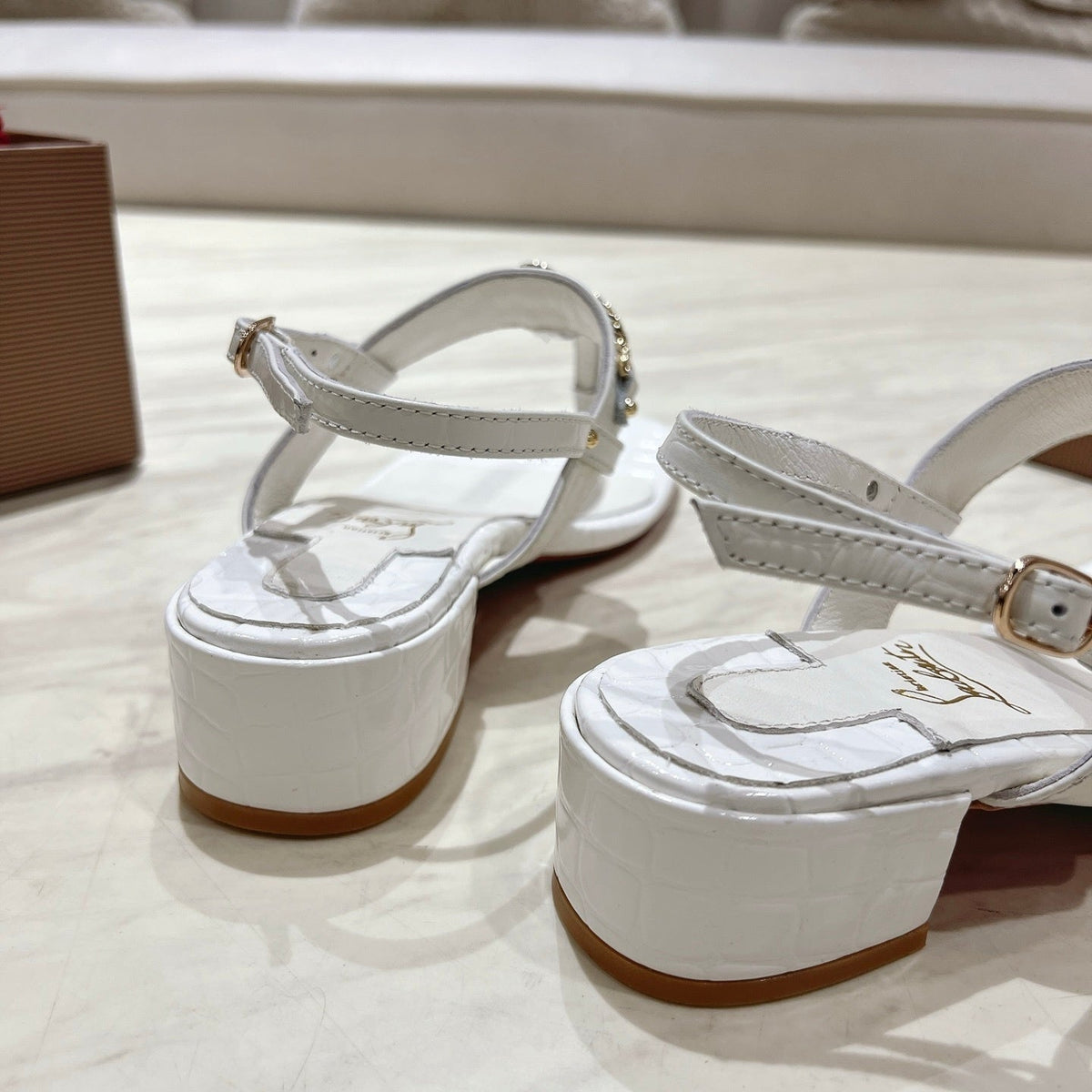 Mila's Edit - Best High-End Brands in One Place - AFFORDABLE LUXURY HEELS - 8237